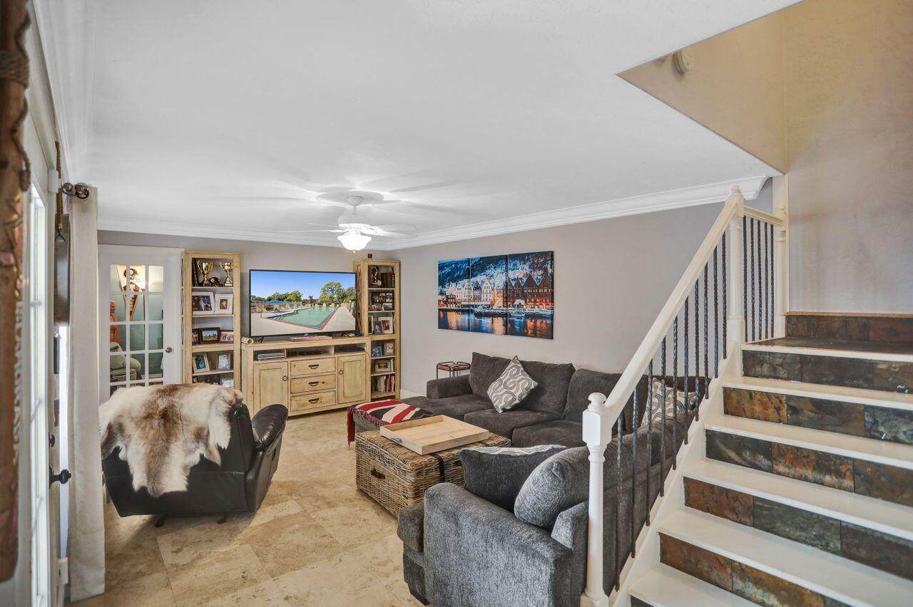 1618 16th Terrace - Photo 1