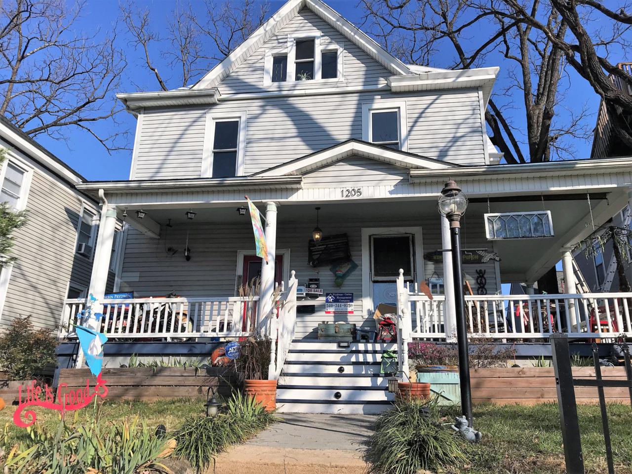 1205 Chapman Ave - Photo 1