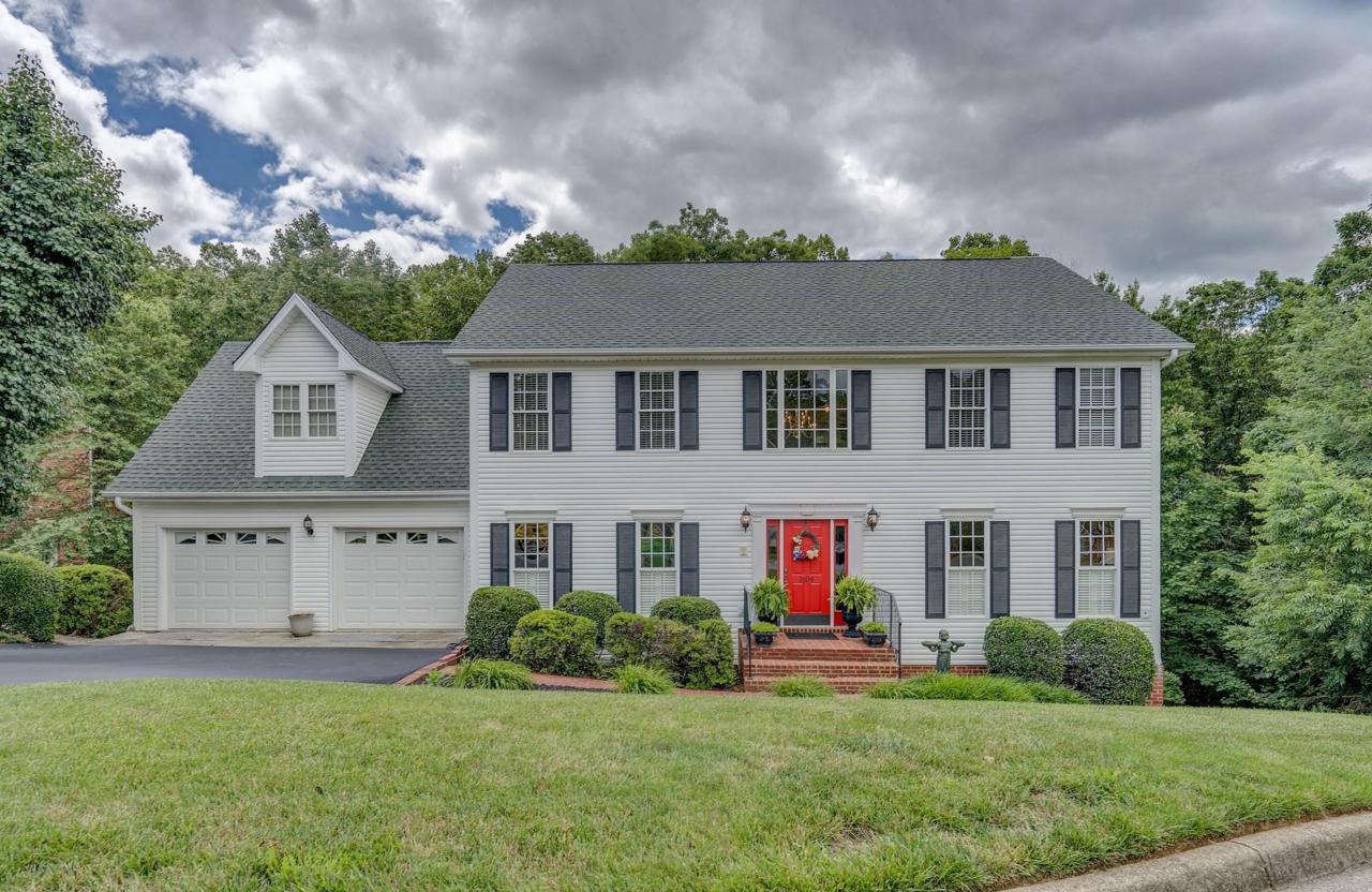 1404 Evergreen Ct - Photo 1