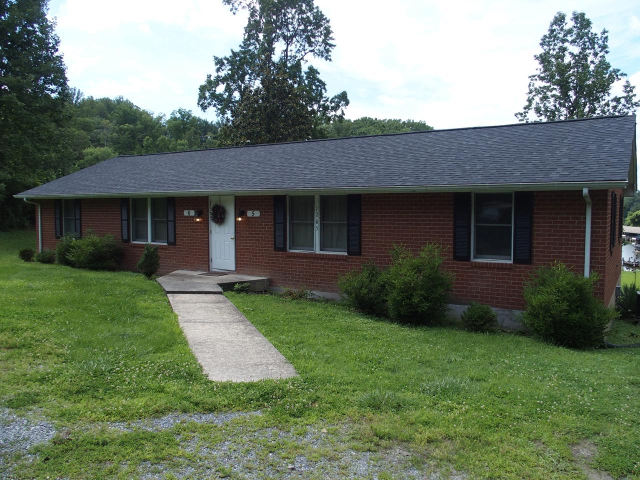 1205 Sams Way - Photo 1