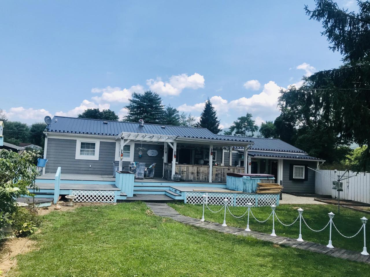 2028 Hampshire Ave - Photo 1