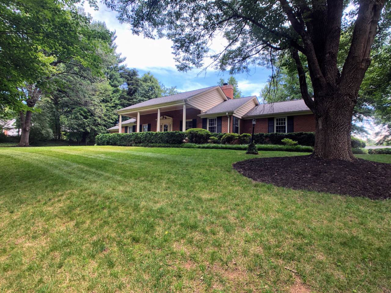 702 Marion Ln - Photo 1
