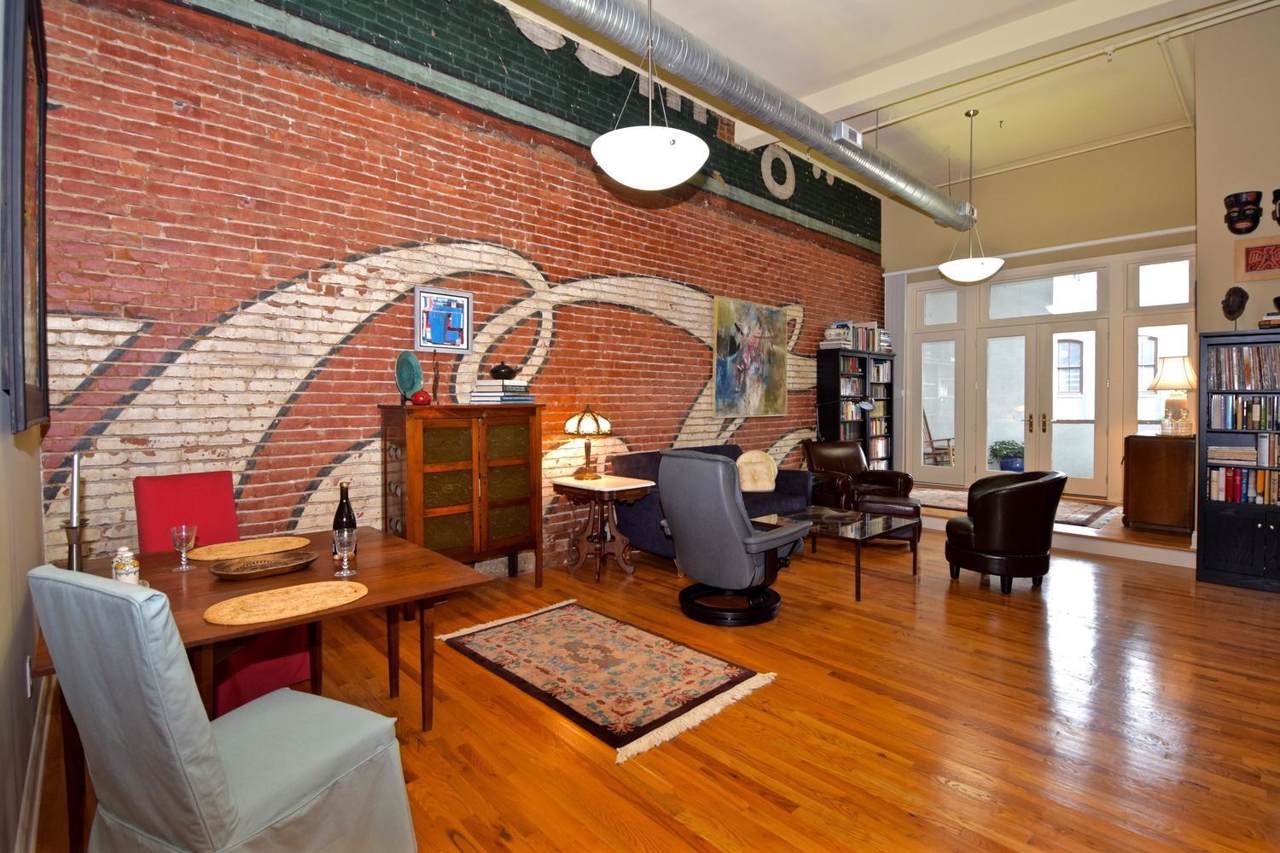 111 Campbell Ave - Photo 1