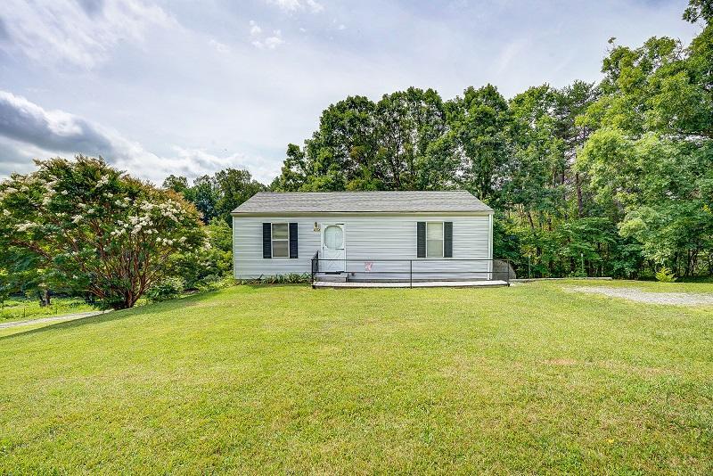 6218 Meacham Rd - Photo 1