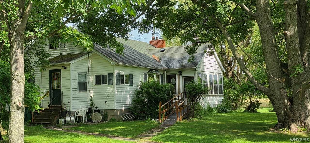 7091 Rapids Road - Photo 1