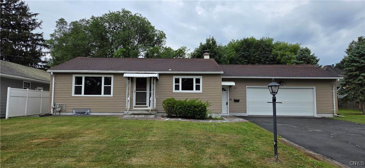 1818 Lansing Street - Photo 1