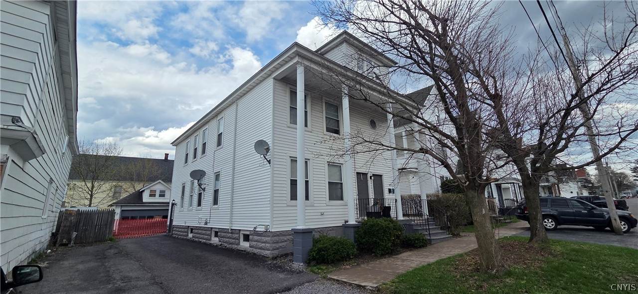 1303 Mary Street - Photo 1