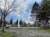 5057 Lake Shore Road - Photo 13
