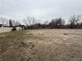 527 East And West Road - Photo 2