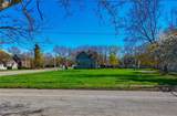 39 Hyde Park Boulevard - Photo 2