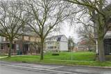 609 Rainbow Boulevard - Photo 2