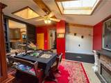 10 Windsor Street - Photo 14