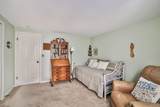 1370 Maple Road - Photo 15