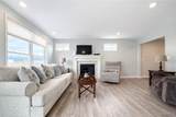 902 Carriage Lane - Photo 5