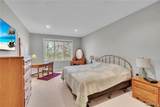 981 Lakeside Drive - Photo 16