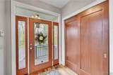 981 Lakeside Drive - Photo 4