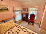 29 Roosevelt Avenue - Photo 37