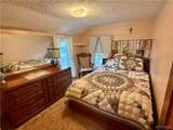 29 Roosevelt Avenue - Photo 38