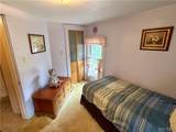 29 Roosevelt Avenue - Photo 40
