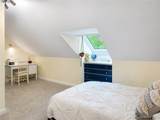 585 Linden Avenue - Photo 39