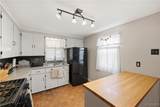 154 Saint Lawrence Avenue - Photo 12