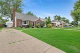 224 Paramount Parkway - Photo 4