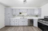 178 Waverly Avenue - Photo 13