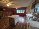 1608 Lyndonville Road - Photo 3