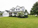 5220 Kennedy Crescent - Photo 2