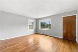 1915 Hyde Park Boulevard - Photo 10