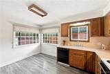 1915 Hyde Park Boulevard - Photo 9