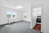 2452 Delaware Avenue - Photo 31
