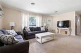 54 Steiner Avenue - Photo 8