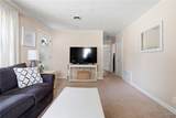 54 Steiner Avenue - Photo 9