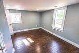 104 Oak Orchard Street - Photo 12