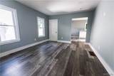 104 Oak Orchard Street - Photo 2