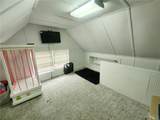 504 Henley Street - Photo 37