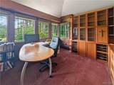 9810 Fancher Heights - Photo 28