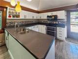 9810 Fancher Heights - Photo 32