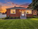 39 Parkview - Photo 1