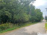 21 Sherman Ave - Photo 2