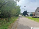 21 Sherman Ave - Photo 3