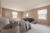 8 Braintree Crescent - Photo 17