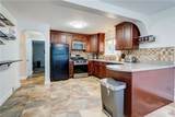 206 Yorkshire Road - Photo 18