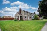 206 Yorkshire Road - Photo 2