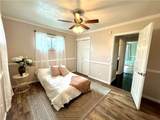 284 Universal Avenue - Photo 17