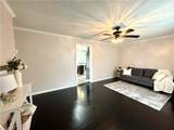 284 Universal Avenue - Photo 7