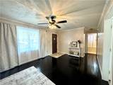 284 Universal Avenue - Photo 8