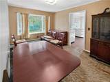 52 Roosevelt Avenue - Photo 4