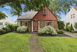 252 Thorncliffe Drive - Photo 2